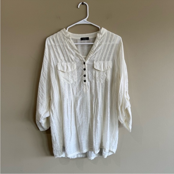 Cocomo Cream Textured Blouse - Picture 6 of 6